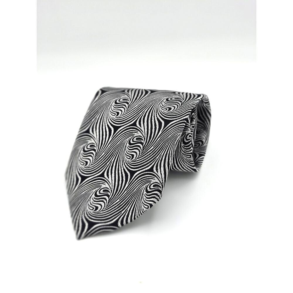 Geoffrey Beene Mens Silk Necktie Black White Optical Illusion Wave Swirl Pattern